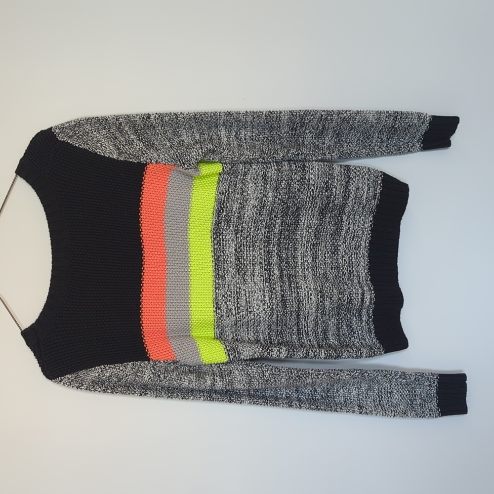 Fun fall sweater - Picture 2 of 4